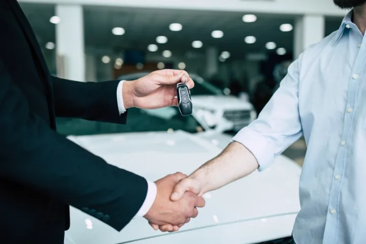 Cuánto Cuesta Transferir Un Coche En 2026 En España